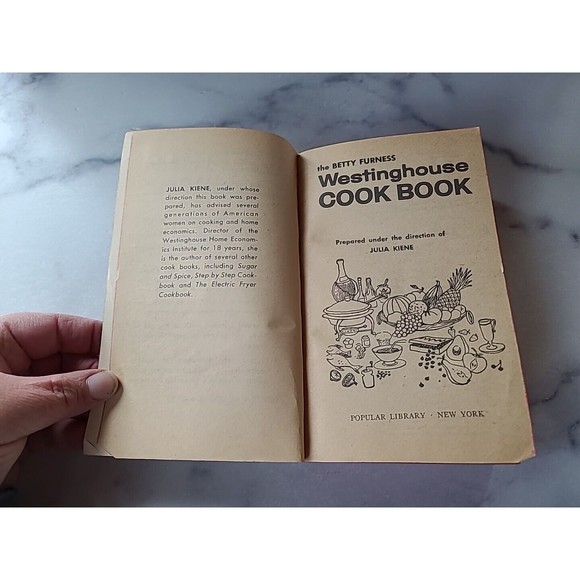 Westinghouse Cookbook  Betty Furness Vintage Paperback 1954 - Picture 3 of 10